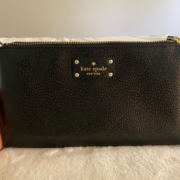 Kate Spade Crossbody - Picture 3 of 6